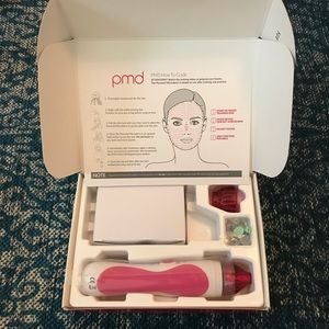 NWT PMD Beauty Personal Microderm At-Home Kit